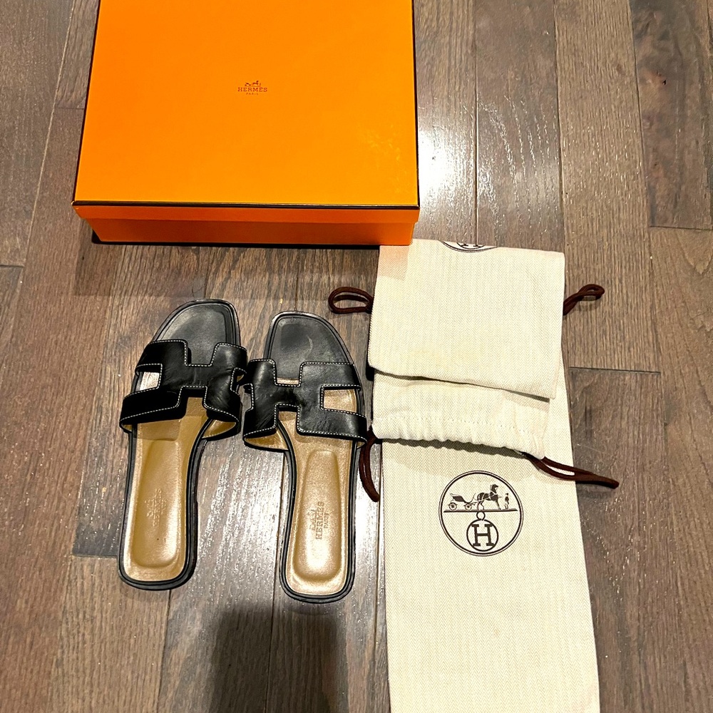 Hermes sandal $800 size 39